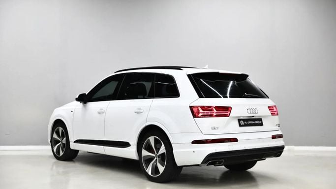 Подержанный Audi Q7 II (4M), 3.0 л, 2017 в Шардже от Al Qassem Cars Trading Белый цвет. GCC | AUTO.AE
