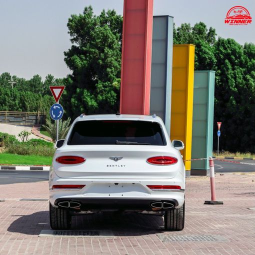 Used Bentley Bentayga I Facelift, 4.0 l, 2023 in Sharjah by MK Cars, White color. American Specs | AUTO.AE
