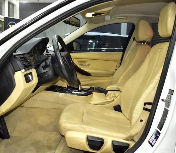 Used BMW 3 Series 320i VI (F3x), 2.0 l, 2014 in Sharjah by Honey Gidosha Used Cars Tr., White color. GCC Specs | AUTO.AE