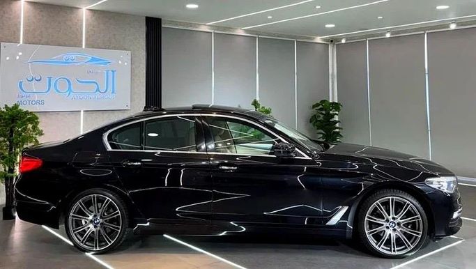 Used BMW 5 Series 540i VII (G30/G31), 3.0 l, 2019 in Sharjah by Ayoon Alhoot Motors, Black color. GCC Specs | AUTO.AE
