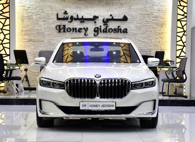 Used BMW 7 Series 730Li VI (G11/G12) Facelift, 2 l, 2022 in Sharjah by Honey Gidosha Used Cars Tr., White color.  | AUTO.AE