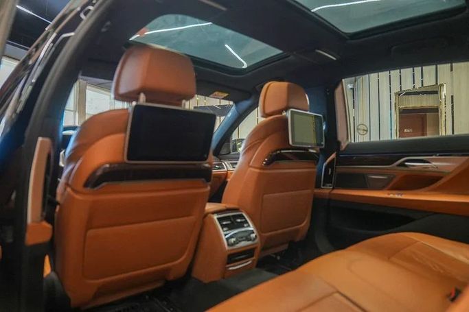 Подержанный BMW 7 Series 730Li VI (G11/G12) Рестайлинг, 2 л, 2022 в Шардже от Almarid Motors Черный цвет. GCC | AUTO.AE