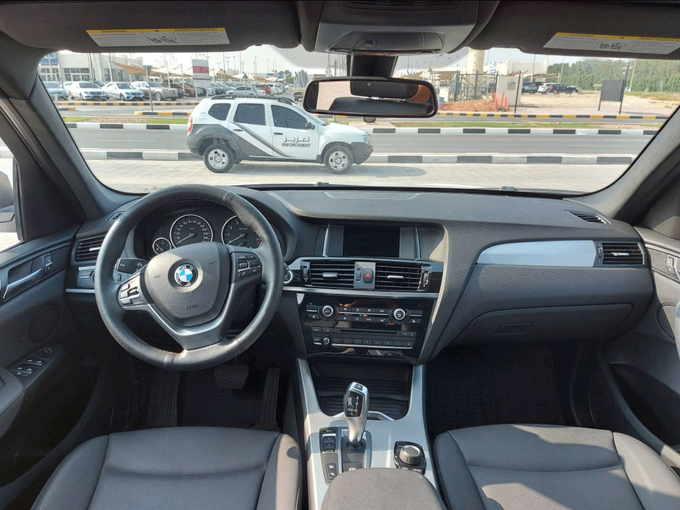 Подержанный BMW X3 M40i III (G01), 3.0 л, 2017 в Шардже от MK Cars Белый цвет. Американская | AUTO.AE