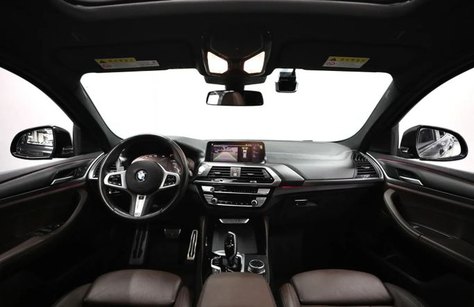 Подержанный BMW X4 20i II (G02), 2.0 л, 2020 в Шардже от Al Qassem Cars Trading Черный цвет. Корейская | AUTO.AE