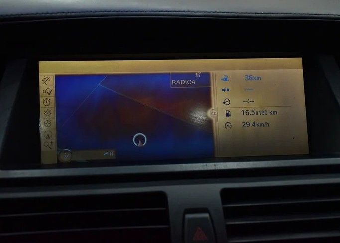 Подержанный BMW X5 M II (E70) Рестайлинг, 4.4 л, 2010 в Шардже от Honey Gidosha Used Cars Tr. Белый цвет. GCC | AUTO.AE
