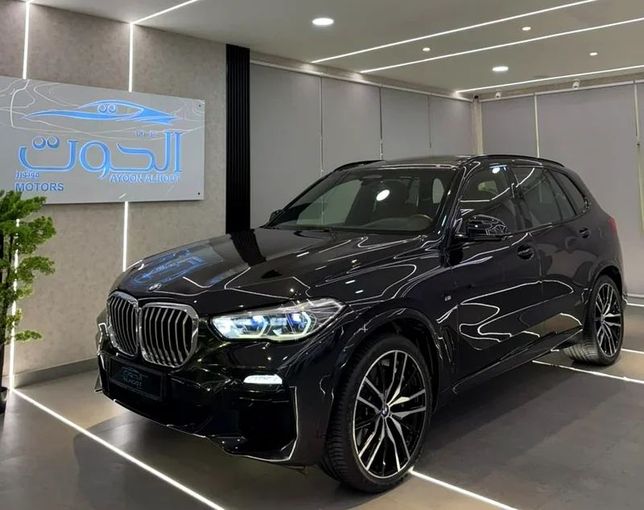 مستعملة BMW X5 50i IV (G05/G18), 4.4 l, 2020 في في الشارقة من Ayoon Alhoot Motors، اللون أسود. مواصفات الخليج | AUTO.AE