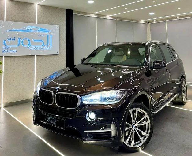 Used BMW X5 35i III (F15), 3.0 l, 2016 in Sharjah by Ayoon Alhoot Motors, Brown color. GCC Specs | AUTO.AE