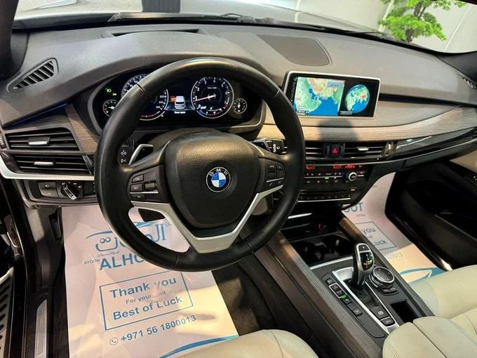 مستعملة BMW X5 35i III (F15), 3.0 l, 2016 في في الشارقة من Ayoon Alhoot Motors، اللون بني. مواصفات الخليج | AUTO.AE