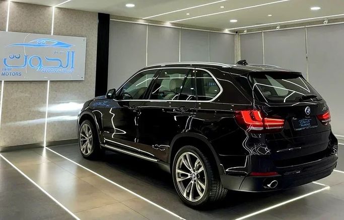 مستعملة BMW X5 35i III (F15), 3.0 l, 2016 في في الشارقة من Ayoon Alhoot Motors، اللون بني. مواصفات الخليج | AUTO.AE
