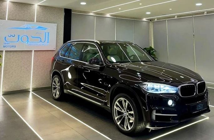 مستعملة BMW X5 35i III (F15), 3.0 l, 2016 في في الشارقة من Ayoon Alhoot Motors، اللون بني. مواصفات الخليج | AUTO.AE