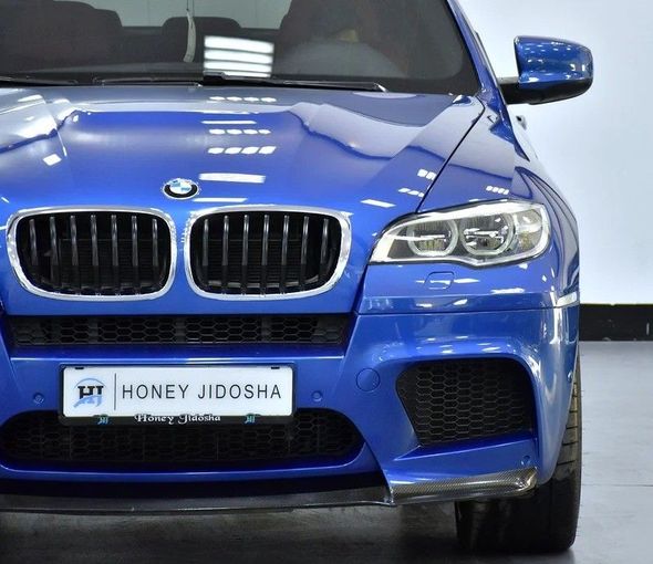Подержанный BMW X6 M 50i I (E71) Рестайлинг, 4.4 л, 2013 в Шардже от Honey Gidosha Used Cars Tr. Синий цвет. GCC | AUTO.AE