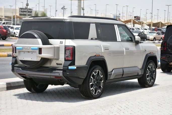 جديدة BYD FangChengBao Leopard 8, 2.0 l, 2025 في في الشارقة من Alfaris Used Cars، اللون لون آخر.  | AUTO.AE