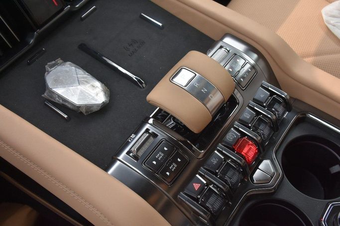 جديدة BYD FangChengBao Leopard 8, 2.0 l, 2025 في في الشارقة من Alfaris Used Cars، اللون لون آخر.  | AUTO.AE