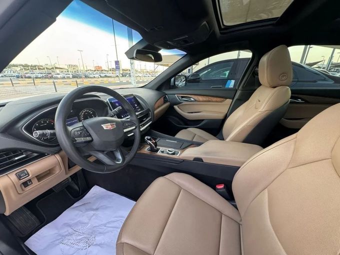 Подержанный Cadillac CT5 I, 3.0 л, 2020 в Шардже от Nour Alnukhba Motors Белый цвет. GCC | AUTO.AE