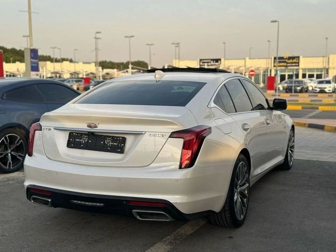 Подержанный Cadillac CT5 I, 3.0 л, 2020 в Шардже от Nour Alnukhba Motors Белый цвет. GCC | AUTO.AE
