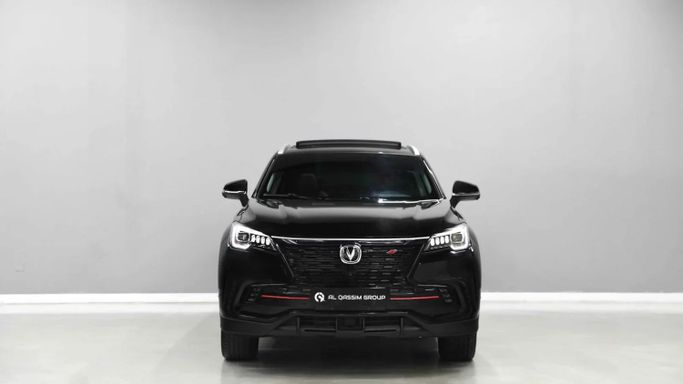 Подержанный Changan CS85, 2.0 л, 2023 в Шардже от Al Qassem Cars Trading Черный цвет. GCC | AUTO.AE