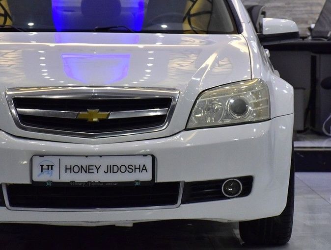 Used Chevrolet Caprice VI, 3.6 l, 2009 in Sharjah by Honey Gidosha Used Cars Tr., White color.  | AUTO.AE