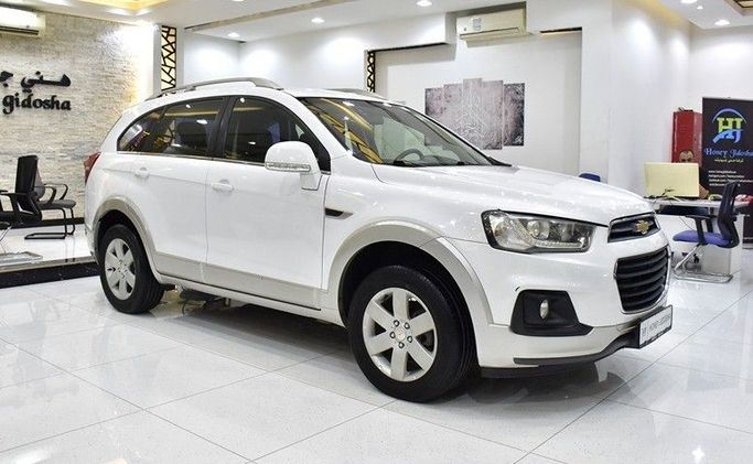 Used Chevrolet Captiva I Facelift 3, 2.4 l, 2017 in Sharjah by Honey Gidosha Used Cars Tr., White color.  | AUTO.AE