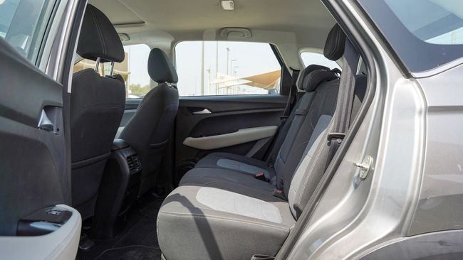 Used Chevrolet Captiva II, 1.5 l, 2023 in Sharjah by Alnujoom Al Malakiah Used Cars, Grey color. GCC Specs | AUTO.AE