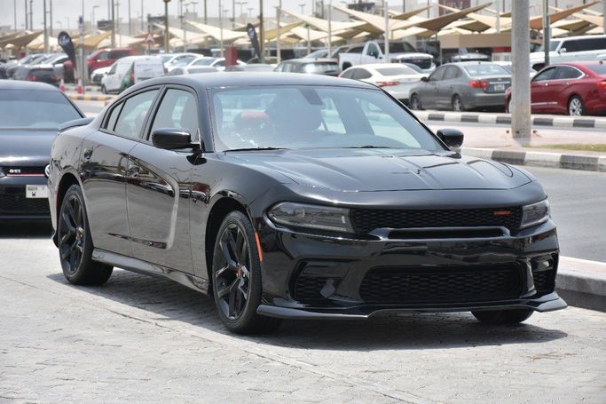 Подержанный Dodge Charger VI (LD) Рестайлинг, 3.6 л, 2023 в Шардже от Alfaris Used Cars Черный цвет.  | AUTO.AE