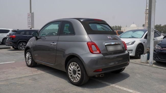 Подержанный Fiat 500 II Рестайлинг, 1.4 л, 2023 в Шардже от Alnujoom Al Malakiah Used Cars Серый цвет. GCC | AUTO.AE