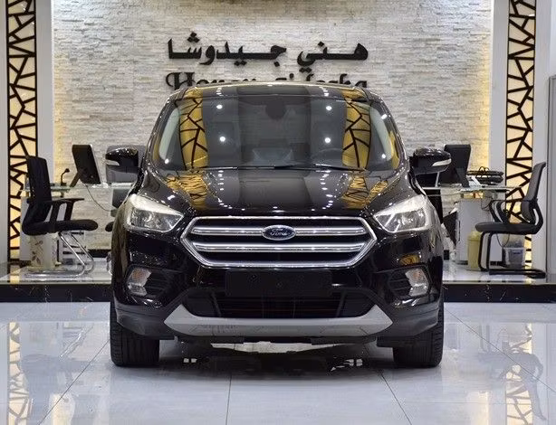 Подержанный Ford Escape III Рестайлинг, 2.5 л, 2018 в Шардже от Honey Gidosha Used Cars Tr. Черный цвет.  | AUTO.AE