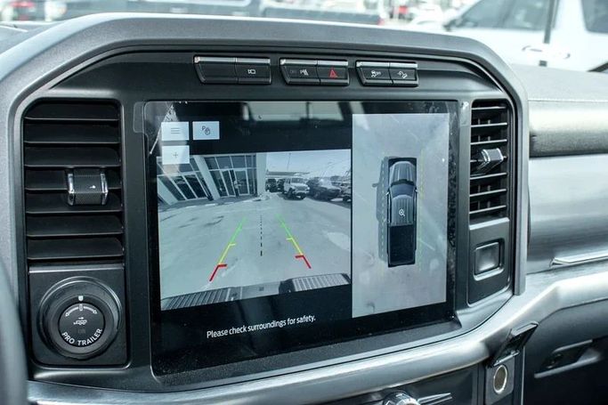 Подержанный Ford F-150 XIV, 5.0 л, 2022 в Шардже от Istanbul Elite Used Cars Черный цвет. Канадская | AUTO.AE