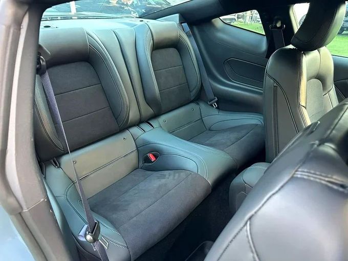 Подержанный Ford Mustang VII, 5.0 л, 2025 в Шардже от Ahmad alkhodari Motors Бирюзовый цвет. GCC | AUTO.AE