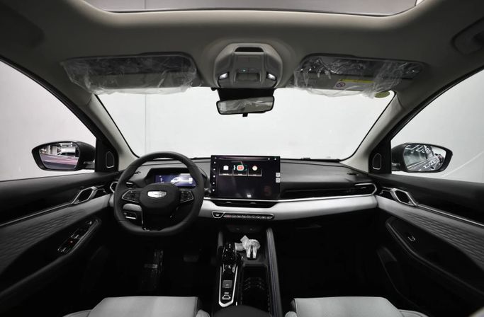 Новый Geely Coolray I Рестайлинг, 1.5 л, 2025 в Шардже от Al Qassem Cars Trading Серый цвет. GCC | AUTO.AE