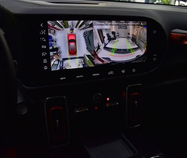 Подержанный Haval Dargo, 2.0 л, 2024 в Шардже от Honey Gidosha Used Cars Tr. Оранжевый цвет.  | AUTO.AE