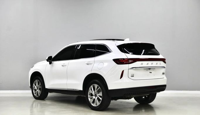 Подержанный Haval H6 III, 1.5 л, 2023 в Шардже от Al Qassem Cars Trading Белый цвет. GCC | AUTO.AE