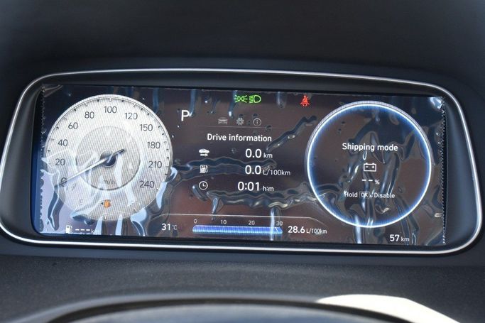 جديدة Hyundai Creta شد الوجه الثاني, 2.0 l, 2025 في في الشارقة من Alfaris Used Cars، اللون أبيض.  | AUTO.AE
