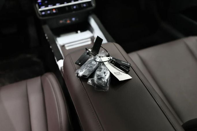 New Hyundai Grandeur VII, 1.6 l, 2024 in Sharjah by Al Qassem Cars Trading, Black color. GCC Specs | AUTO.AE