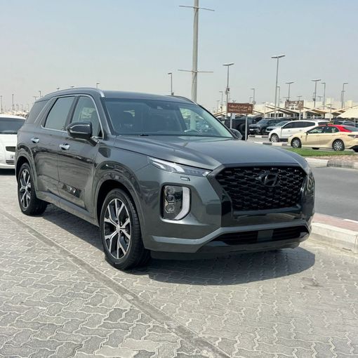Подержанный Hyundai Palisade I Рестайлинг, 3.8 л, 2023 в Шардже от Alfaris Used Cars Серый цвет.  | AUTO.AE