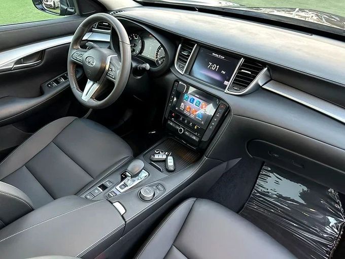 Подержанный Infiniti QX50 II, 2.0 л, 2021 в Шардже от Ahmad alkhodari Motors Черный цвет. GCC | AUTO.AE
