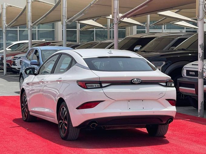 Used JAC J7 I, 1.5 l, 2023 in Sharjah by Al Aram Cars, White color. GCC Specs | AUTO.AE