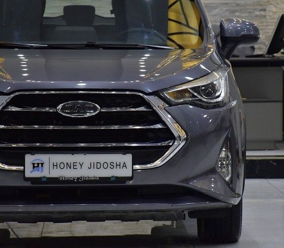 Used JAC S3, 1.6 l, 2023 in Sharjah by Honey Gidosha Used Cars Tr., Grey color.  | AUTO.AE