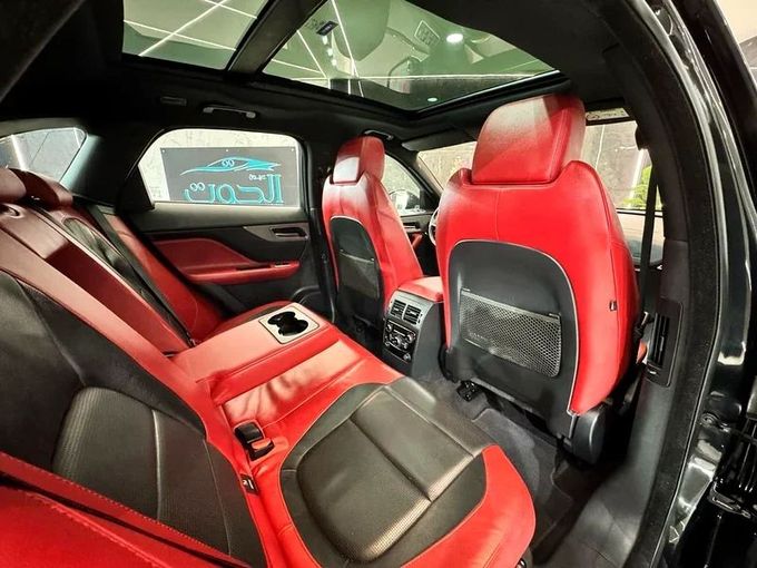 Used Jaguar F-Pace I, 3.0 l, 2018 in Sharjah by Ayoon Alhoot Motors, Black color. GCC Specs | AUTO.AE