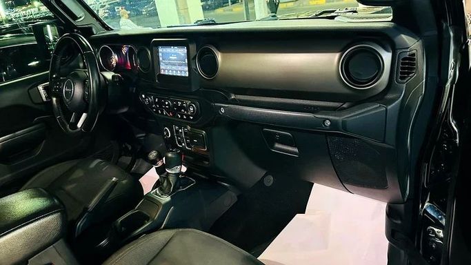 New Jeep Gladiator II (JT), 3.6 l, 2020 in Sharjah by Imad Younis Almani used Cars, Black color. GCC Specs | AUTO.AE