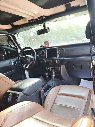 New Jeep Wrangler IV (JL), 6.4 l, 2020 in Sharjah by Imad Younis Almani used Cars, White color. GCC Specs | AUTO.AE