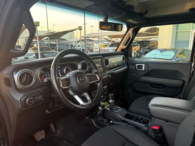 Used Jeep Wrangler IV (JL), 3.6 l, 2021 in Sharjah by Ahmad alkhodari Motors, Black color. European Specs | AUTO.AE