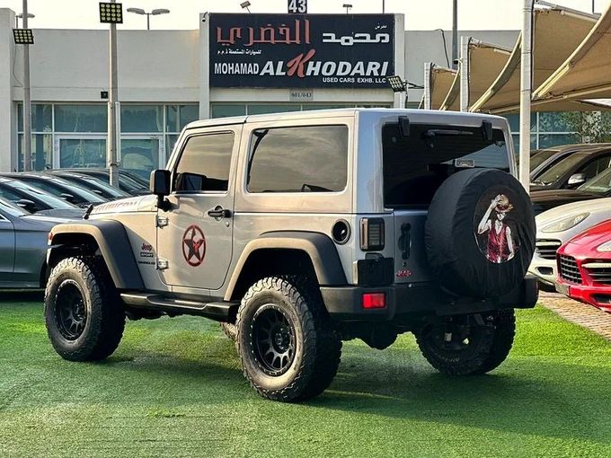 Used Jeep Wrangler III (JK), 3.6 l, 2015 in Sharjah by Ahmad alkhodari Motors, Silver color. GCC Specs | AUTO.AE