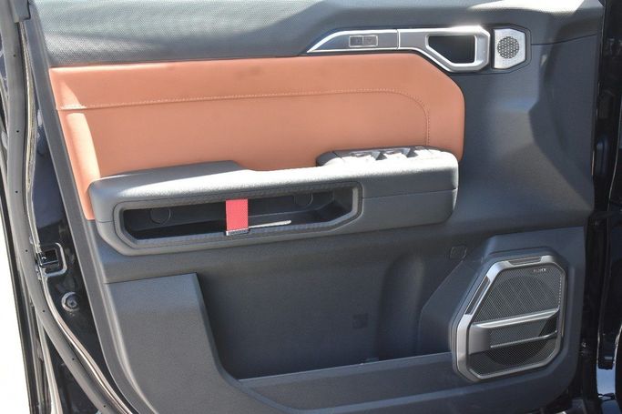 جديدة Jetour T2, 2.0 l, 2024 في في الشارقة من Alfaris Used Cars، اللون أسود.  | AUTO.AE