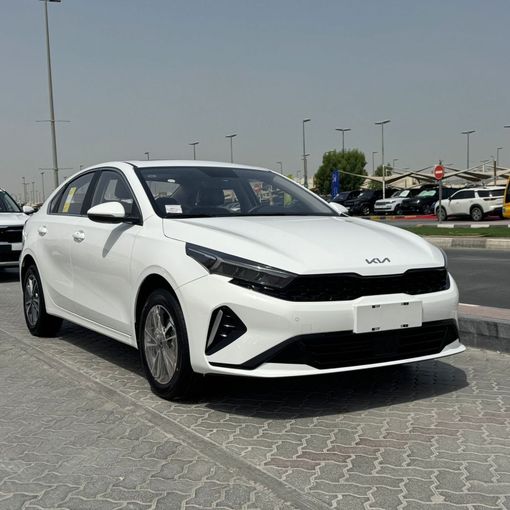 Новый Kia K3 III (BL7), 1.6 л, 2025 в Шардже от Alfaris Used Cars Белый цвет.  | AUTO.AE