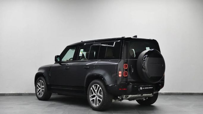 Новый Land Rover Defender 130 II, 3.0 л, 2025 в Шардже от Al Qassem Cars Trading Серый цвет. GCC | AUTO.AE