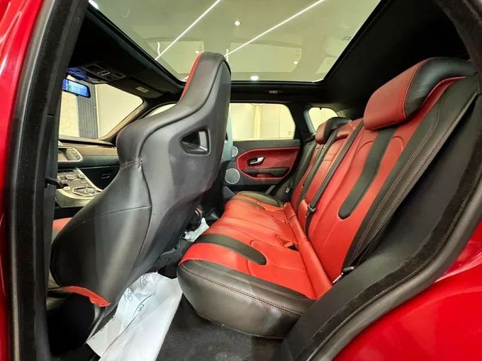 Used Land Rover Range Rover Evoque I, 2.0 l, 2014 in Sharjah by Ayoon Alhoot Motors, Red color. GCC Specs | AUTO.AE