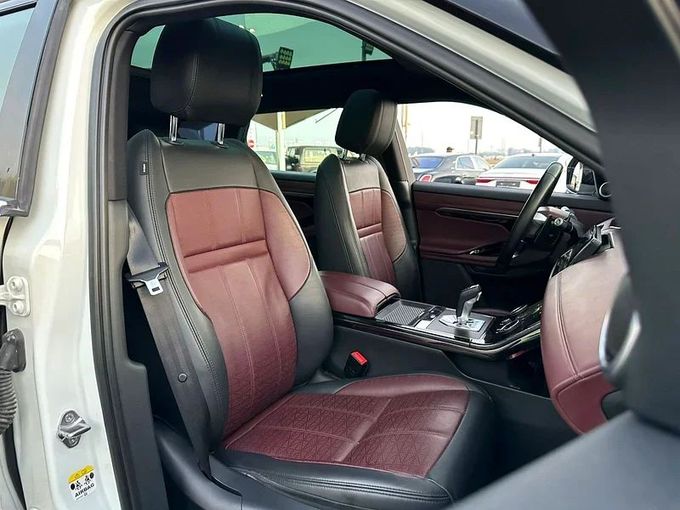 Used Land Rover Range Rover Evoque P300 II, 2.0 l, 2020 in Sharjah by Ahmad alkhodari Motors, White color. GCC Specs | AUTO.AE