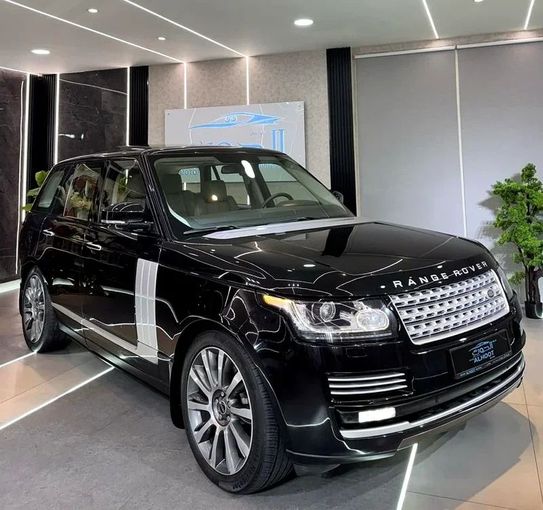 Used Land Rover Range Rover IV, 5.0 l, 2015 in Sharjah by Ayoon Alhoot Motors, Black color. GCC Specs | AUTO.AE