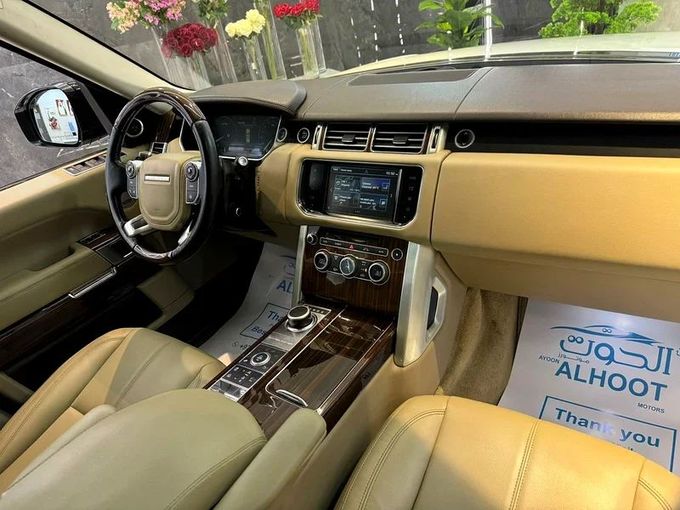 Used Land Rover Range Rover IV Facelift, 5.0 l, 2017 in Sharjah by Ayoon Alhoot Motors, White color. GCC Specs | AUTO.AE