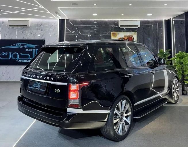 Used Land Rover Range Rover IV, 5.0 l, 2016 in Sharjah by Ayoon Alhoot Motors, Black color. GCC Specs | AUTO.AE